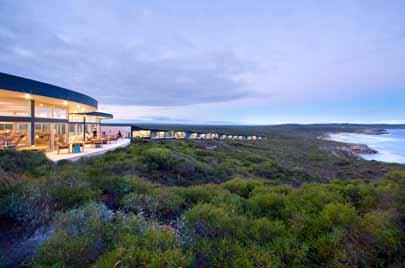 Från Southern Ocean Lodge har man en fin utsikt över det mäktiga havet, de vita stränderna samt det vackra landskapet på Kangaroo Island, som ofta kallas för Australiens Galapagos.