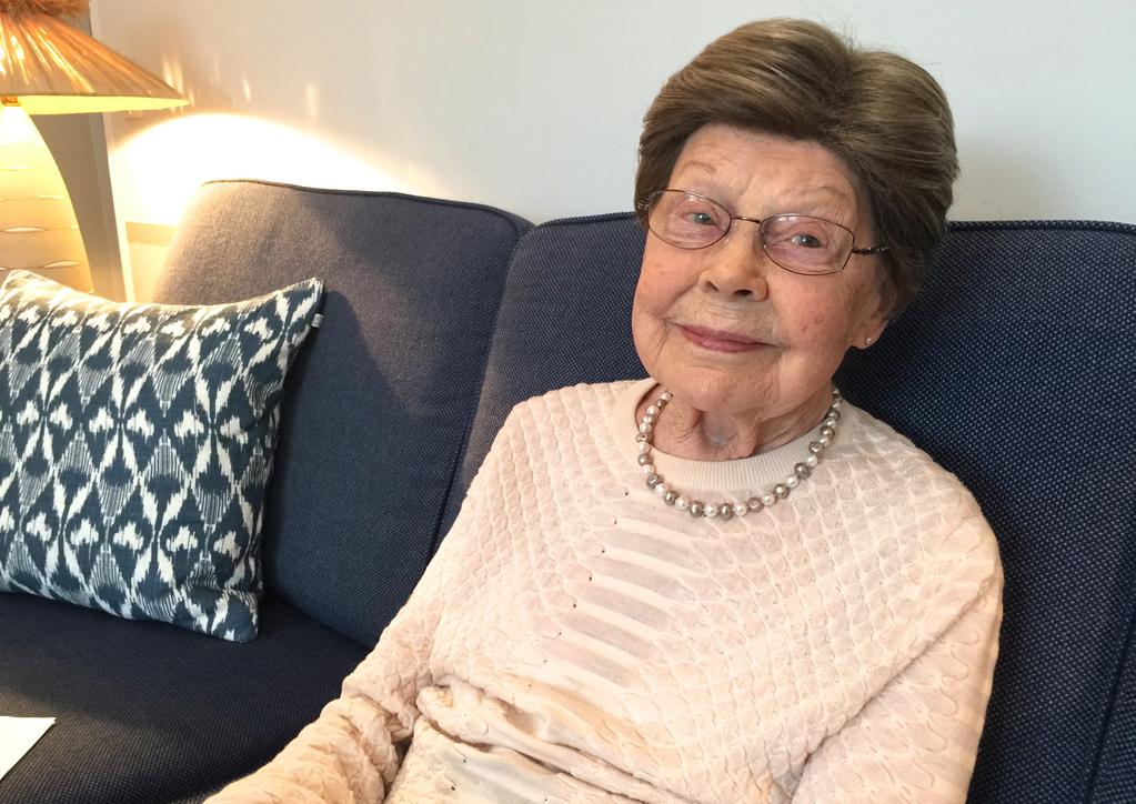 Inga-Lill Linde: Bäst att flytta i tid Den som inte trivs här trivs knappast någon annanstans heller, säger Inga-Lill Linde, 95. Hon flyttade till det idylliska Leschehemmet (s.