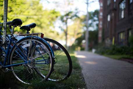 Det här är en stadsdel som uppmuntrar de boende att välja bort bilen och istället promenera, cykla eller