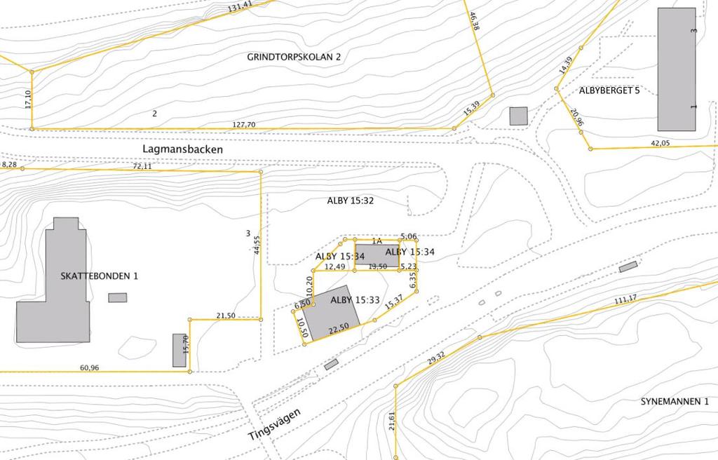 Bild 2. Karta över de befintliga fastigheterna vid Tingstorget, centralt i planområdet. Fastigheterna Alby 15:32, Alby 15:33, Skattebonden 1 samt Grindtorpskolan 1 och 2 ägs av Botkyrka kommun.