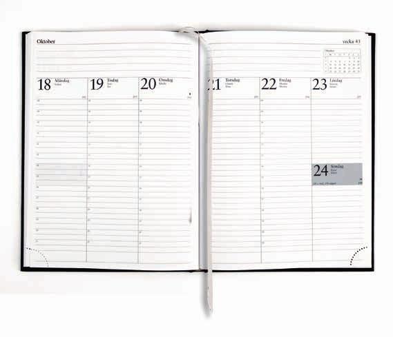 Inbunden kalender med en vecka per uppslag.