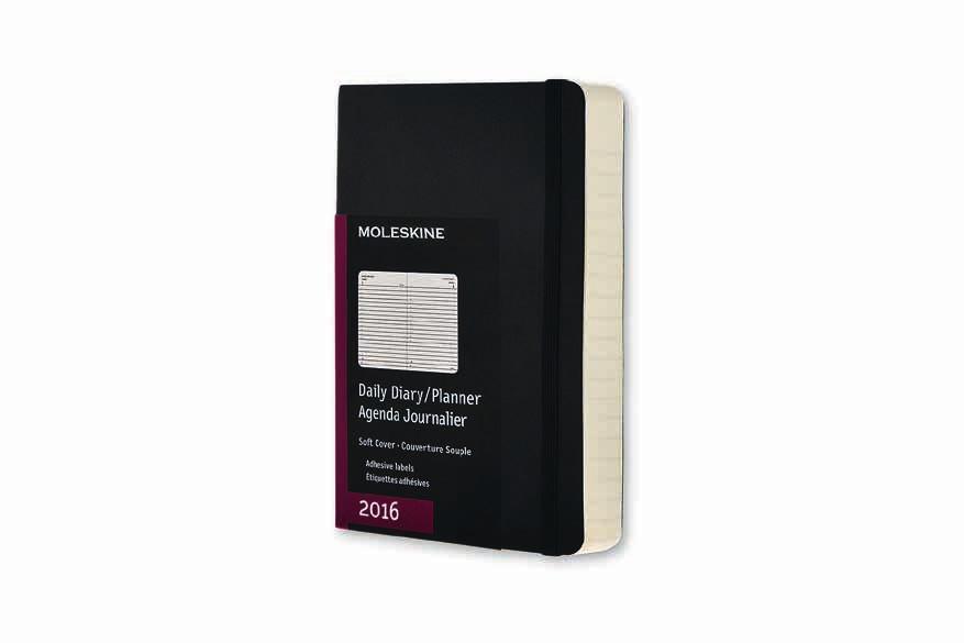 Vilken Moleskine behöver du anteckningsbok, kalender, penna, väska eller förvaringsprodukter? Allt håller samma höga kvalitet. Böckerna har förvaringsficka på pärmens insida.