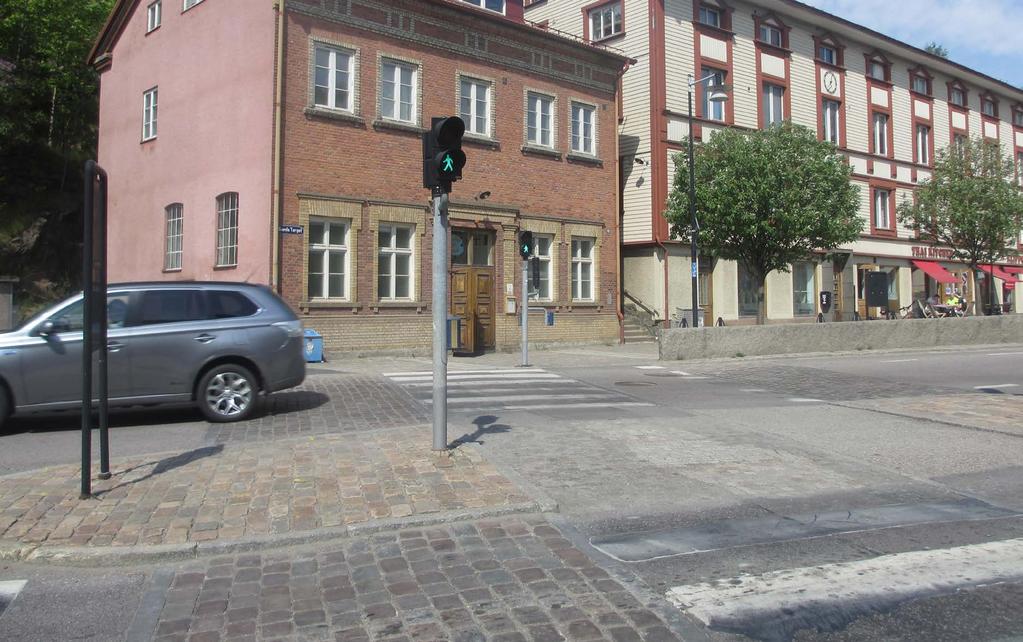 STRÅK OCH FLÖDEN FORSÅKER