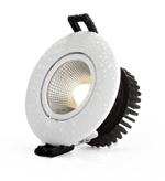 WHITE LENS: 7W, 820LM DIM, 2700K eller 3000K, vit lins, Ra90 trailing edge dim & leading edge dim, vinklingsbar för snedtak, COB super LED, 38 graders ljusspridning, matt vit aluminium, IP33,