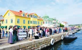 På Hamnplanen i Grebbestad kommer den nordiska ostronöppnareliten att göra upp om den åtråvärda som nordisk mästare i ostronöppning. 6 JUNI SILLENS DAG PÅ KLÄDESHOLMEN.