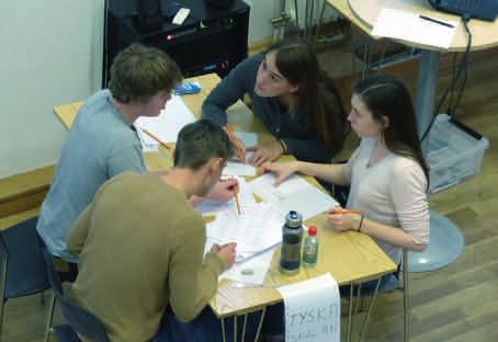Aus dem Schulleben 48 Mathematik Wettbewerb: Sigma8 Dieses Jahr nahmen die beiden Klassen der 8. Jahrgangsstufe am schwedischen Mathematik-Wettbewerb Sigma 8 teil. Die ersten ber und im Januar statt.