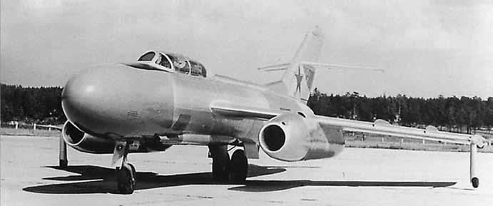 En av de flygplanstyper man ibland stötte på över Östersjön var Jakovlev Jak-25. I september 1962 blev en svensk J 35-rote indragen i något som liknade en luftstrid med ett sådant flygplan.