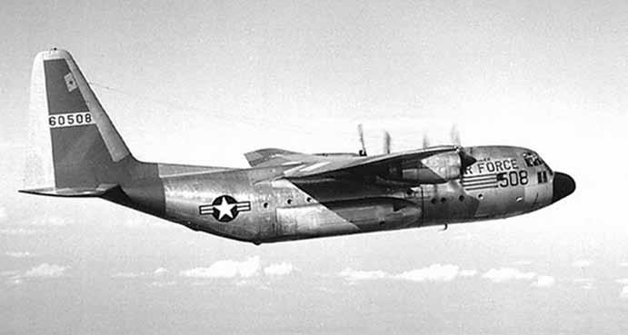 Amerikanska signalspaningsplan av typ C-130 Hecules flög normalt sina rutter över Östersjön enligt vissa mönster, ofta i närheten av Gotland, och kallades inom svenska flygvapnet för spårvagnar.