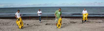Skräpmätning på strand Skräpmätningar minskar skräpet Håll Sverige Rent har sedan 2009 genomfört skräpmätningar i större tätorter.
