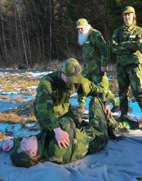 FÖRMÅNER UNDER KURS Den som är medlem i något av Försvarsutbildarnas förbund eller annan frivillig försvarsorganisation och deltar i utbildning får fri resa, uppehälle och eventuellt låna utrustning.