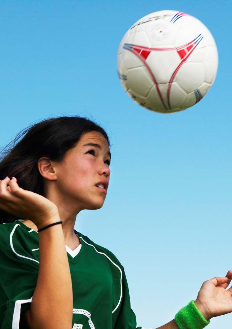 JUN 28 09:00-15:00 Fotbollsskola En heldag i fotbollens tecken där du får teknikträning, skotträning och smålagsspel. Vi bjuder på frukt, dricka och lättare lunch.