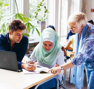 Undervisningens innehåll och studietakt utformas utifrån dig och dina nuvarande kunskaper. Räkna med att du snabbt blir bättre på att förstå, tala, läsa och skriva svenska.