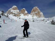 Men med den levande och mysiga småstaden Moena, eller den välbelägna orten Vigo di Fassa som utgångspunkt finns mycket mer att upptäcka. Se själva!