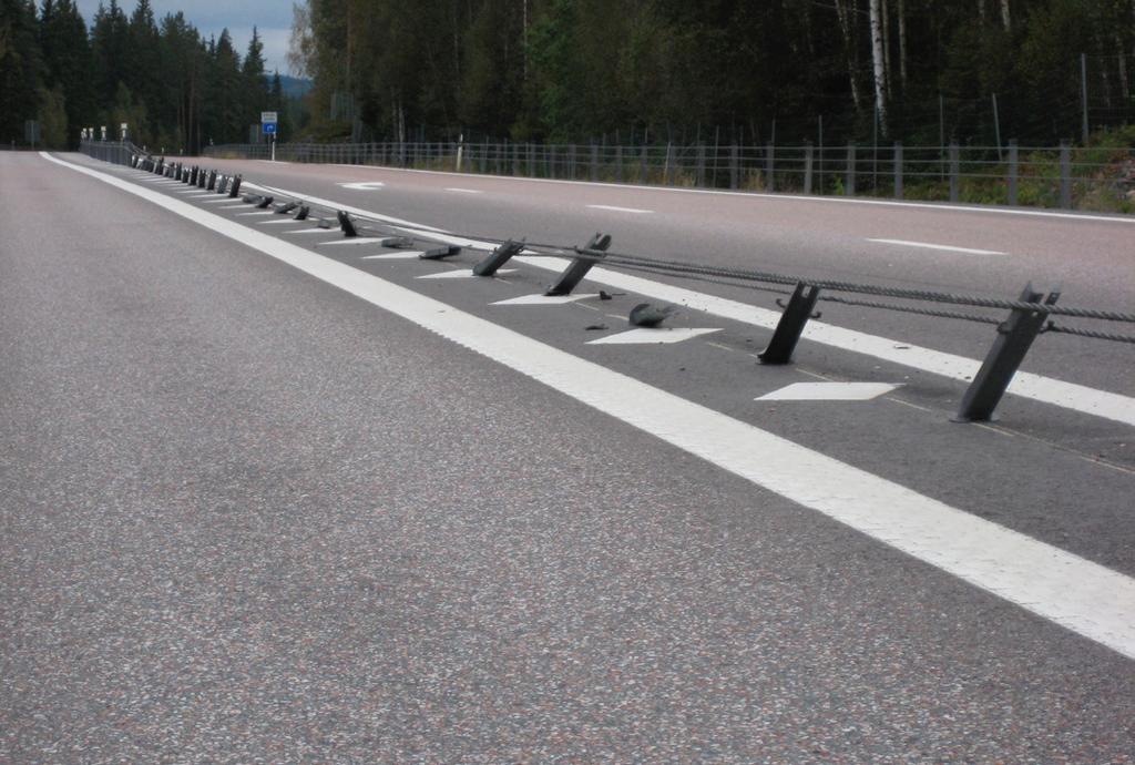 tillåtna hastigheten är hög. Val av vägutrustning är därför viktigare för motorcyklister än övriga trafikanter.