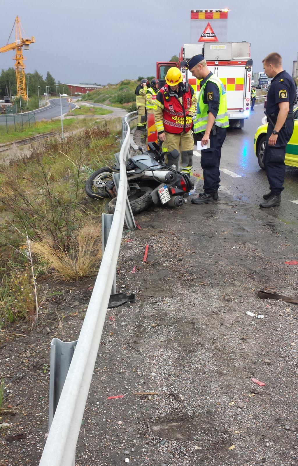 Motorcyklar upptar oftast en väldigt liten yta av vägbanan men använder hela vägbanan, särskilt i kurvor där spårval och svängpunkt är av stor betydelse för utgången av kurvan.