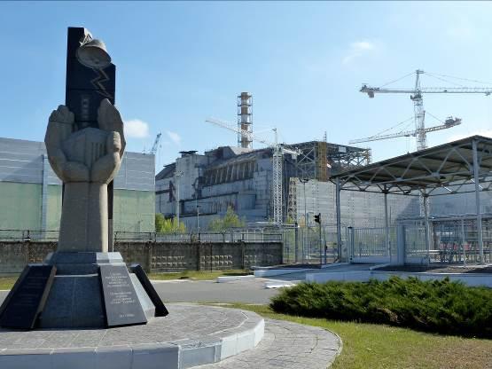 Under den två timmar långa resan ut till Tjernobyl fick vi se en musikvideo om Tjernobyl samt en kritisk film om Tjernobylolyckan och följderna av denna.