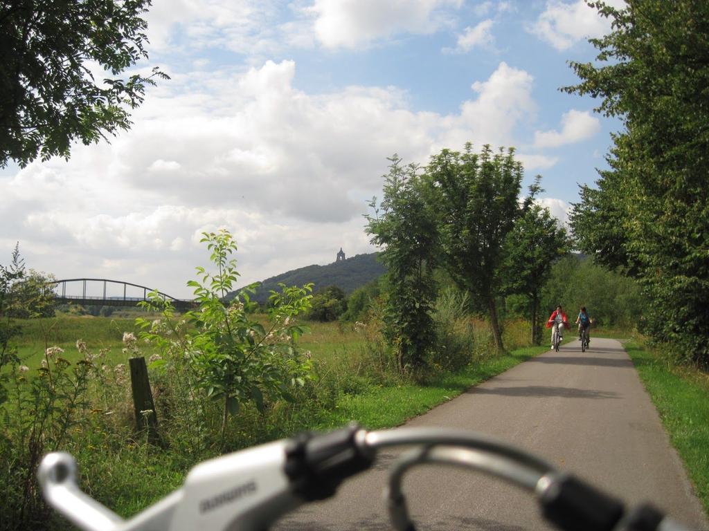 Regional snabbcykelväg är den vanligaste vägen i vårt förslag. De är utformade för minst 40 km/h, men gångtrafik kan vara tillåten om det inte är större mängder av gående eller cyklister.