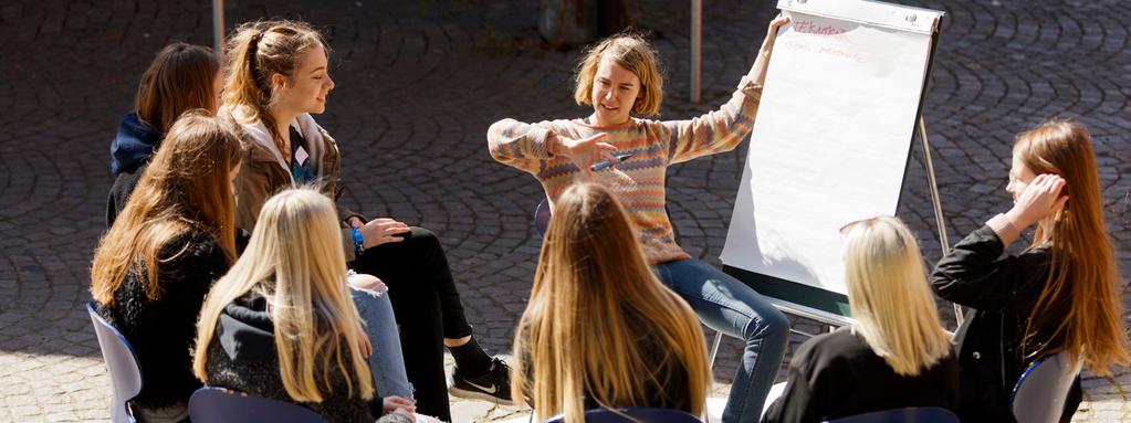 Dags för dialog! När vi funderat över hur vi ska nå unga och vad som behövs för att de ska känna sig bekväma att göra sina röster hörda är det dags att planera hur dialogen ska gå till.