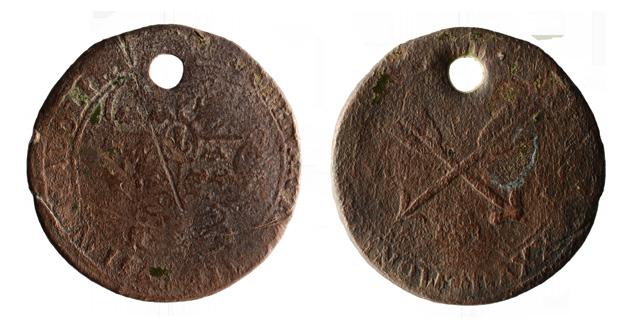FRANK POSTMA, CHRISTIAAN SCHRICKX & MICHIEL H. BARTELS Figure 16. 1 öre coin dating 1627 of Gustav II Adolf minted in Säter, found in De Weere. On the verso a crowned shield with GVSTA- VUS ADOLPH (D.