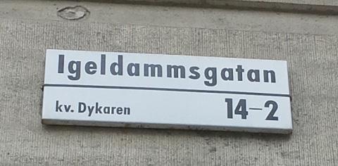 META 2017 Figure. 1. Street sign for the Leech-pond Street in Stockholm (Photo Pia Axell) ally keep fish caught in nearby rivers in store-ponds.