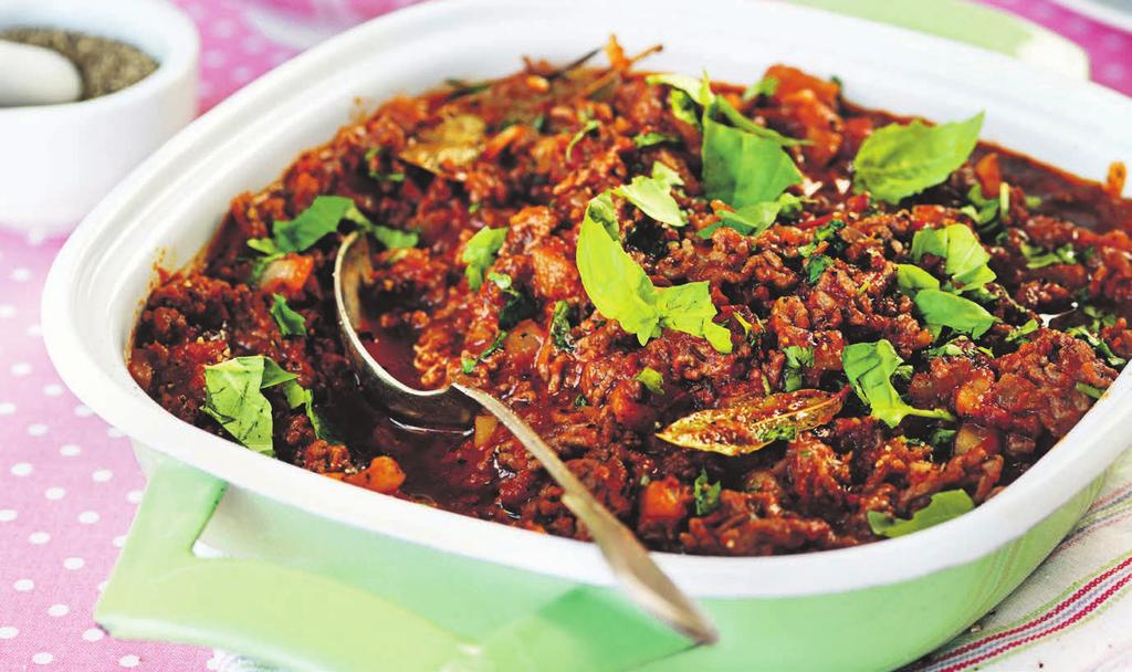 RECEPT 4 30 min 357 kcal/port Fett 31% Kolhydrater 34% Protein 35% Köttfärssås med bovete Rotselleri, matlagningsvin och oregano sätter smak på denna köttfärssås.