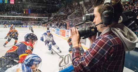 Livesändningsspecialist Var med där det händer! Att jobba med TV inom sport och underhållning är spännande. Du kan bli fotograf, grafiker, bildmixer eller sändningsproducent.