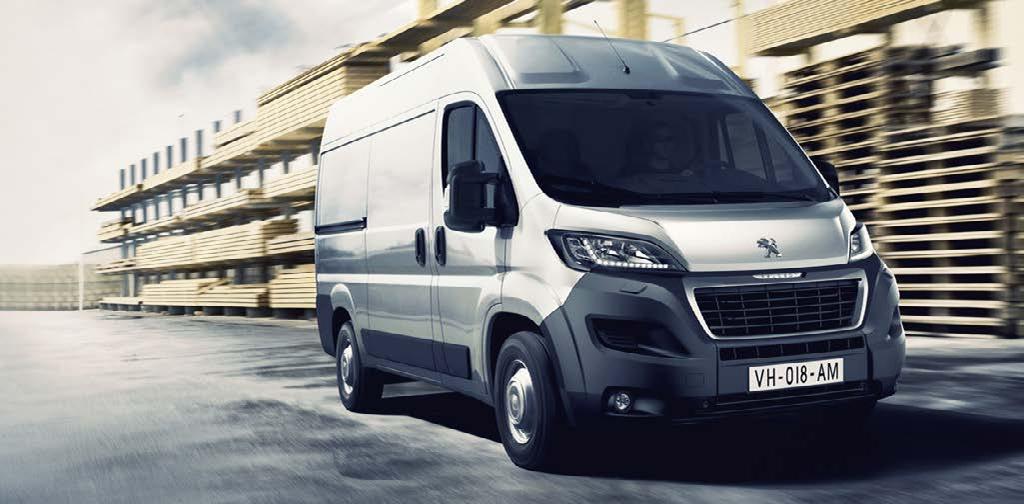 Peugeot Boxer Med nya BlueHdi-motorn Peugeot Boxer har lösningar som gör din bilkörning enklare. Peugoet Boxer har idag bland annat Hill assist och Bluetooth som standardutrustning.