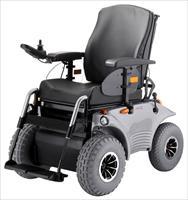 C1 Eldriven rullstol med motoriserad styrning - Tänkt att användas ute Patient med viss sittproblematik. Rullstolen används vanligtvis dagligen.