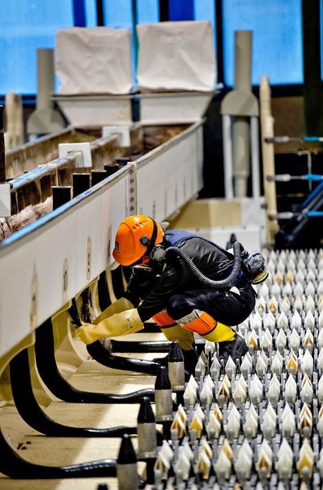 Årets planerade underhållsstopp, som var mer omfattande än ifjol, innebar att avverkning men även produktion av nickelskärsten minskade.