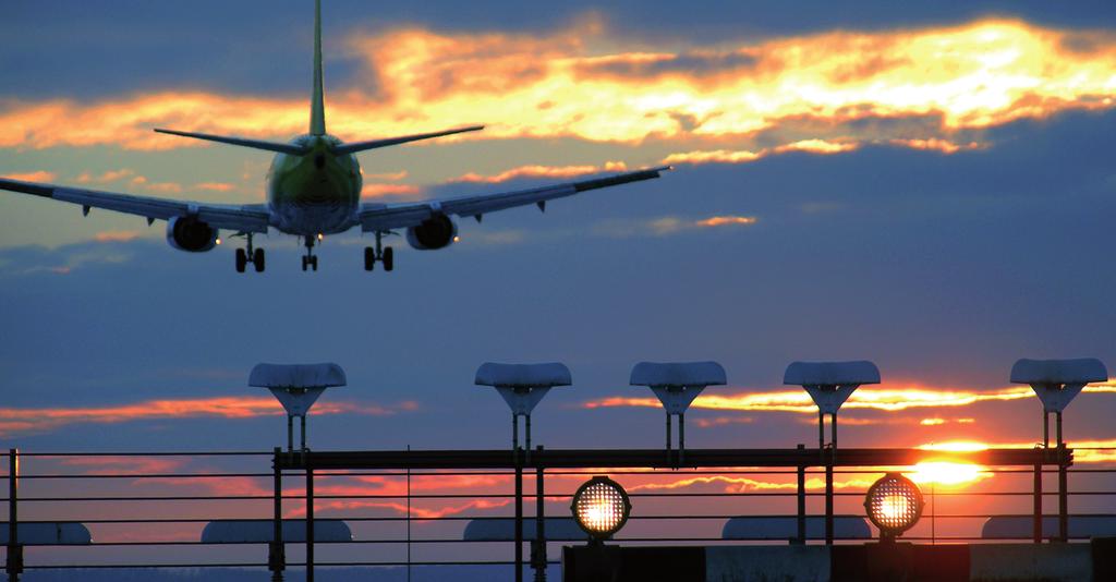 TILLÄGGSTJÄNSTER Flyg Arlanda/Landvetter/Sturup Text Omlagring av gods på terminal Pris SEK 770 per sändning Omtulltaxering SEK 820 per sändning eller dubbelt deklarationsarvode Personliga effekter,