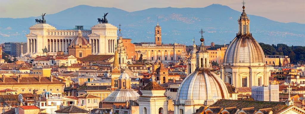 Besök Colosseum och Forum Romanum Besök kyrkorna och torgen i Rom. Doppa tån i fontänen Fontana di Trevi där Anita Ekberg badad i Det ljuva livet.