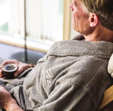 Behandling rekommenderas ej vid förkylning, feber, inflammationer eller solsvedd hud. Behandling utförs inte på alkoholpåverkade gäster.