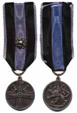 708 709 708 Finland Commemorative Medal of the War of Liberation (Vapaussodan Muistomitali), 1918, by Lindman & Tillander of Helsinki. Silvered iron medal with ribbon.