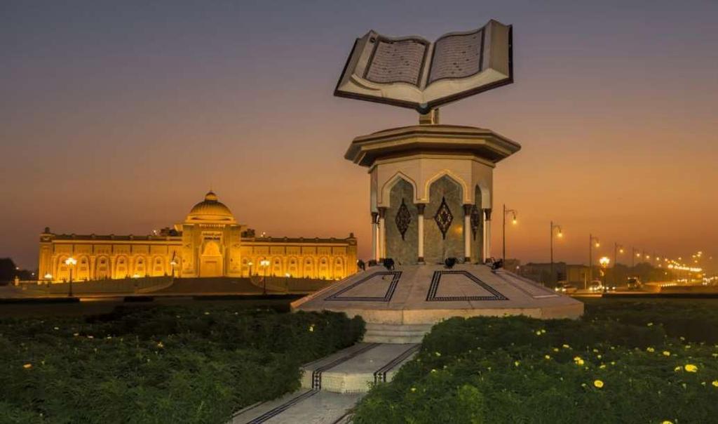 FÖRENADE ARAB EMIRATEN SHARJAH - WORLD BOOK CAPITAL 2019 UNESCO har utnämnt Emiratet Sharjah till World Book Capital 2019 för sin ledande roll att stödja och