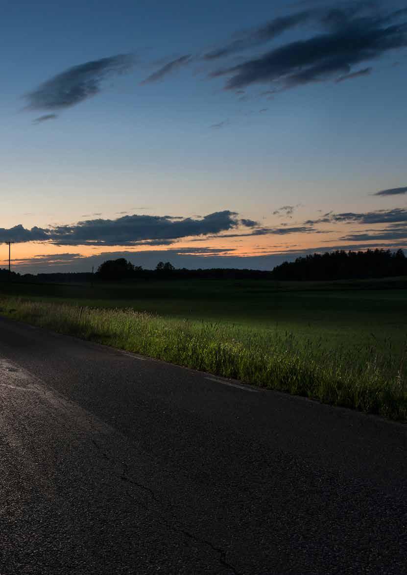 Vi må leva i tider av förändring. Men en sak är sig alltid lik det nästan förlamande mörkret som invaderar Sverige varje höst. I år är älgen tillbaka för att åter igen leda kampen mot mörkret.