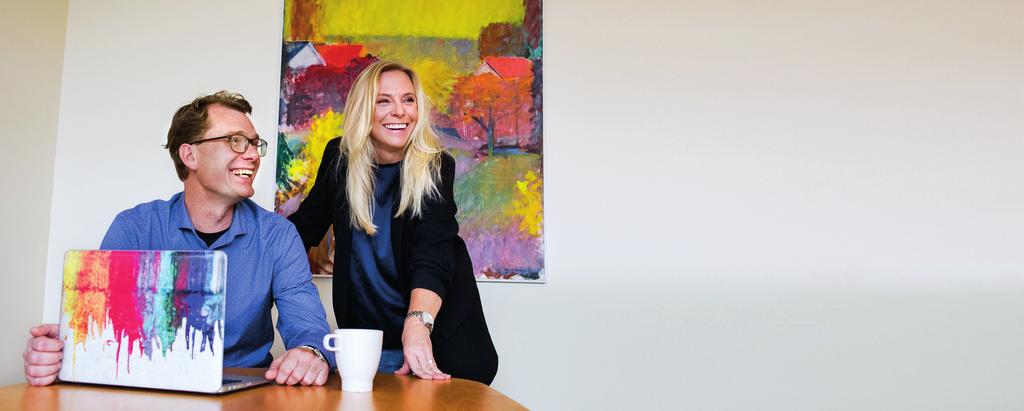 lärarna hej håkan och carina! HÅKAN JÄRLSJÖ är lärare i fysik och matematik. CARINA WERNER är lärare i svenska och psykologi.