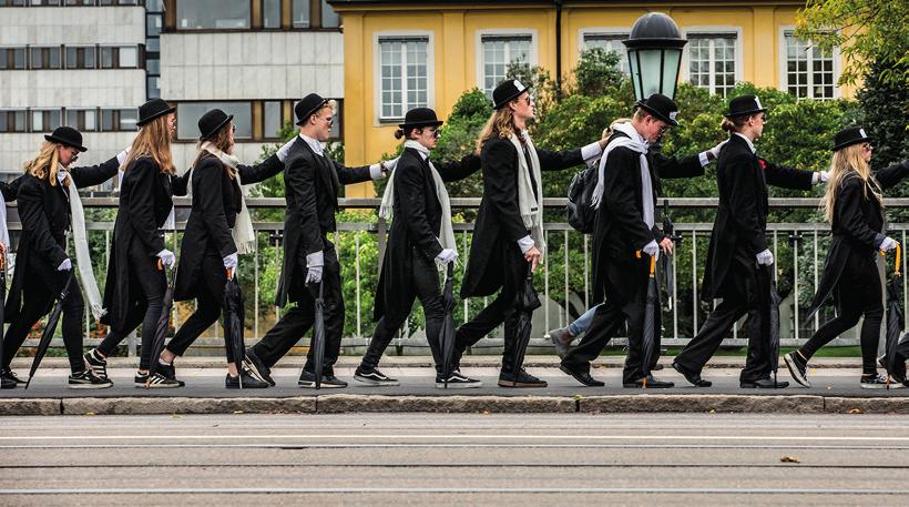 EBERSTEINSKA GYMNASIET har en historia som sträcker sig över sekel. Här har många kända Norrköpingsbor och ledare i svenskt näringsliv lagt sin grund till en framgångsrik karriär.