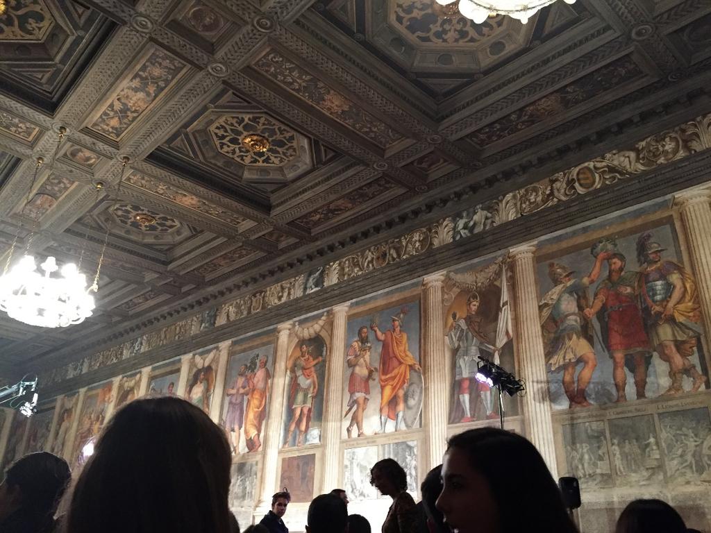 Klassisk musik i en vacker sal i Padova.