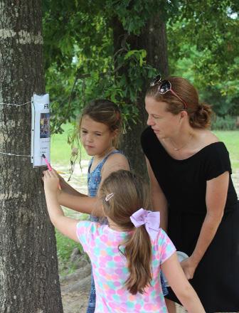 8 MAJ Familjedagen Plats: Meyer Park Korv Vi grillade till vuxna och