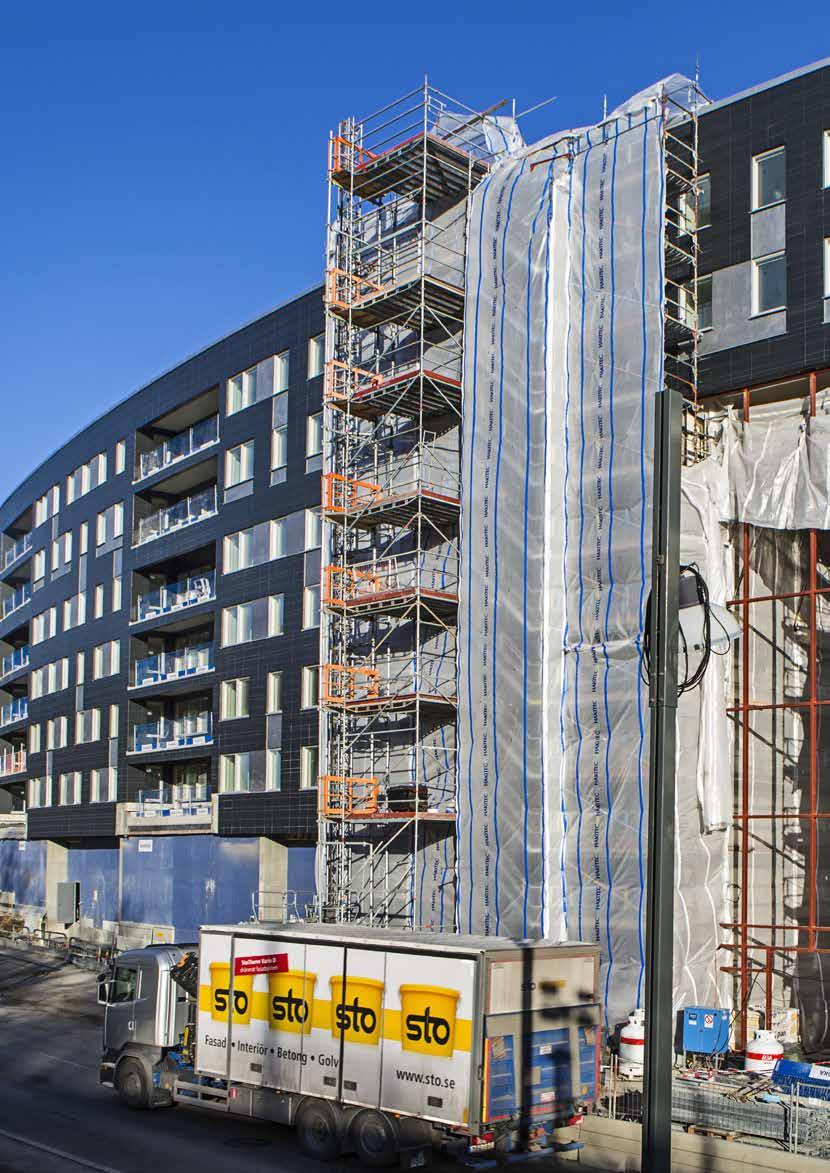 Båghuset är det första av Skanskas fem Svanenmärkta bostadshus som bildar Västra Hammarby Sjöstad.