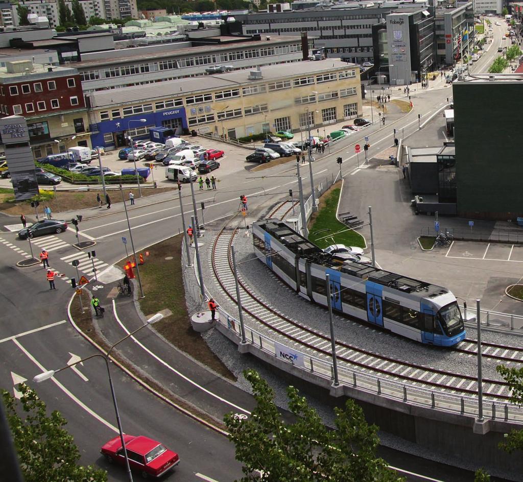 Reportage Pålitlig kraftförsörjning Siemens elektrifierar Storstockholms infrastruktur I Stockholm håller tvärförbindelserna i kollektivtrafiken på att byggas ut.