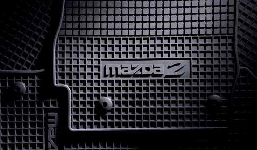Finns i standardutförande och lyxutförande med Mazda- logotypen.
