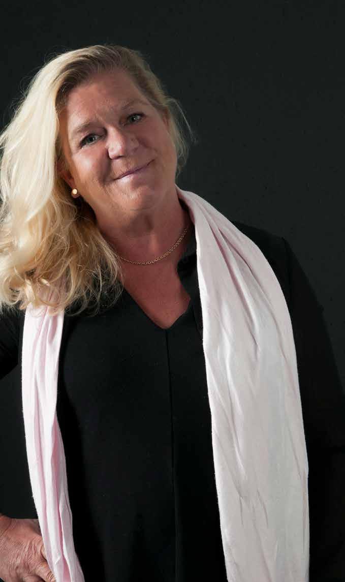 Foto: Marie Lundgren MÖTEN, VAR ORDET KRÖNIKA "2018 startar vi med energiknippet Kristin Amparo det ska bli mycket spännande att se vad hon och vår konstnärlige ledare Joakim Milder gör med hennes