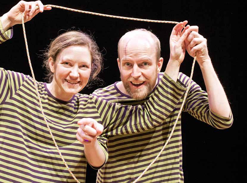 BARN OCH UNGDOM Folkmusik, reptrolleri och prat om känslor Foto: Kristina Wicksell REP & RANDIGT MED ÅSA OCH PETTER FAKTA Period 10 16 september och 19 25 november Målgrupp 3-5 år Publik 50 Speltid