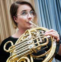 För även om de flesta medlemmarna kommer från länet, rekryteras numera (varje vår och höst) också unga klassiskt skolade musiker från både Västerbotten och Västernorrland.