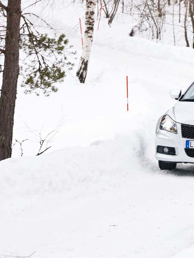 PROVKÖRNING suzuki KIzashI Vem är mr Suzuki Kizashi Sport 2,4 4x4. Folk vänder sig om efter Kizashi och gillar vad de ser men vet inte riktigt vad de tittar på. Mellanklass? Kompaktklass?