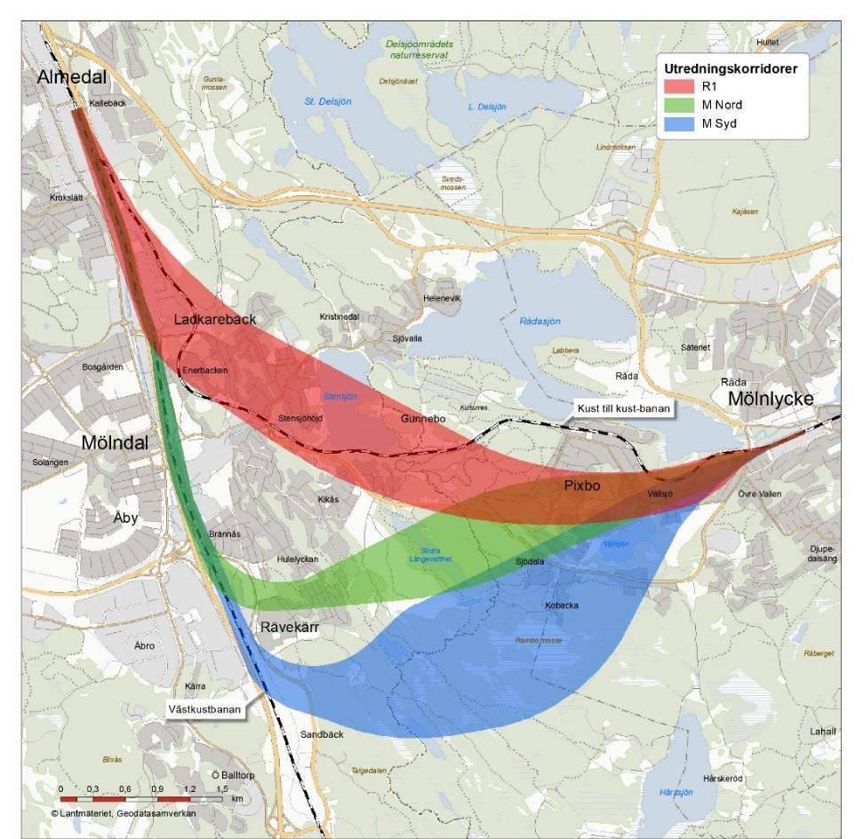 Genom Mölnlycke finns två utredningsalternativ, antingen genom Mölnlycke med station i Mölnlycke vid befintlig station eller huvudbanan söder om Mölnlycke med bibana via Mölnlycke station.