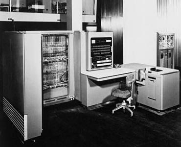 IBM -701 (-53) Batch = Ett enskilt jobb.