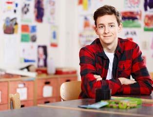 Just nu är Vipan en väldigt bra plats i livet. Johan går första året på Barn- och Fritid. Han är precis tillbaka från fem roliga veckors praktik på en förskola.
