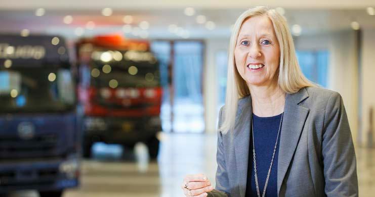 NÄRA SAMARBETE MED NÄRINGSLIV OCH SAMHÄLLE KERSTIN RENARD, HR-CHEF VOLVO GROUP: ETT AV NIO UNIVERSITET I VÄRLDEN VI VALT SOM TALANGPARTNERS Med runt 100 000 anställa i 190 länder måste Volvo Group